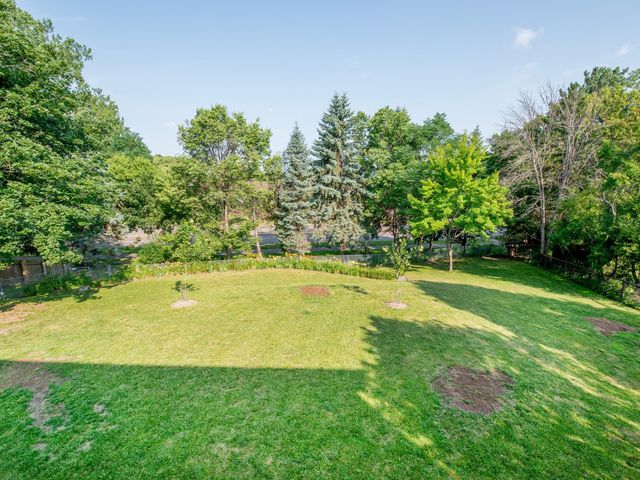 5735 Sycamore Lane N, Plymouth, MN 55442