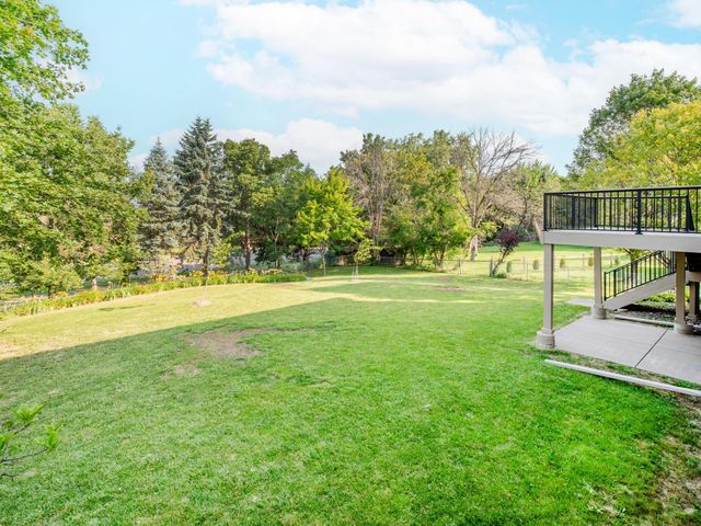 5735 Sycamore Lane N, Plymouth, MN 55442