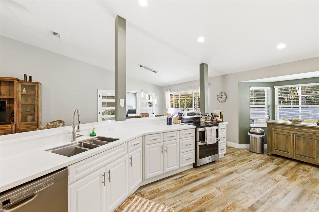 Image 11 of property listing at 893 BOLTON ROAD, New Smyrna Beach, FL 32168