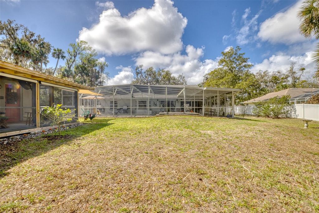 Image 38 of property listing at 893 BOLTON ROAD, New Smyrna Beach, FL 32168