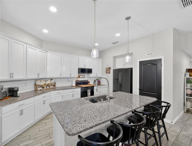3109 LAKES CREST AVENUE, St Cloud, FL 34772