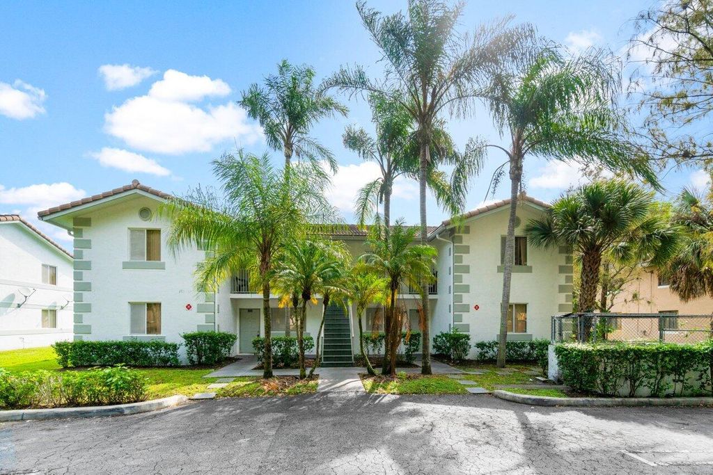 1837 NW 94th Avenue, Coral Springs, FL 33071