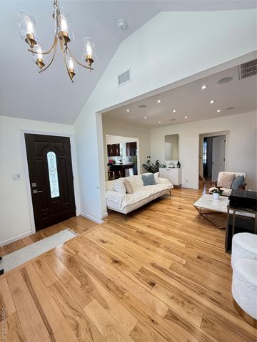 16 Sportsmans Avenue, Freeport, NY 11520