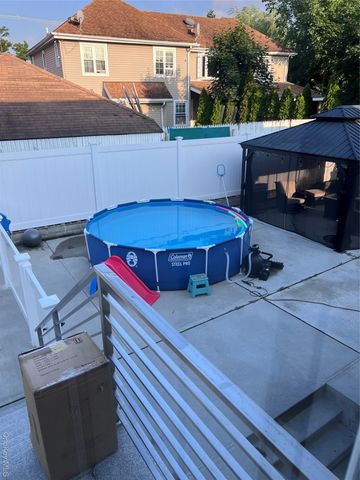 16 Sportsmans Avenue, Freeport, NY 11520