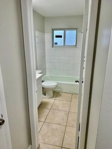 419 N Broadway 3, Lantana, FL 33462