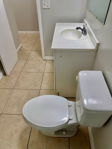 419 N Broadway 3, Lantana, FL 33462