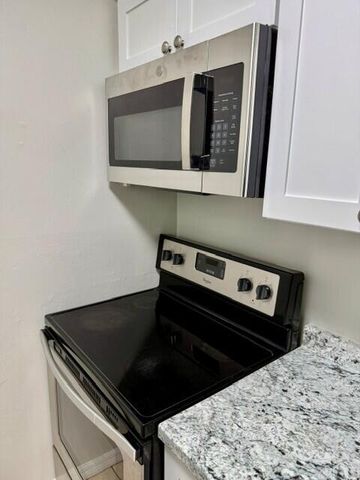 419 N Broadway 3, Lantana, FL 33462