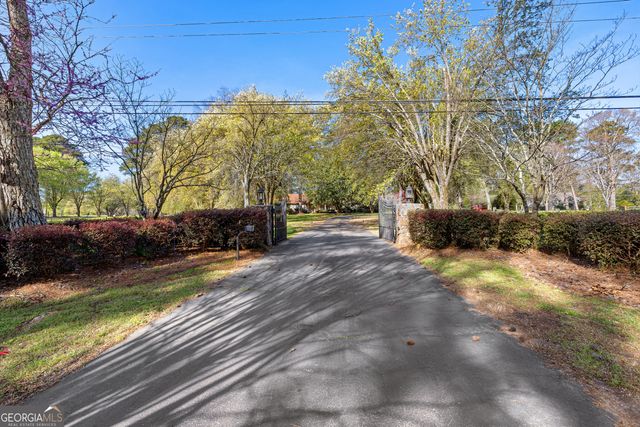 1107 Highway 92 S, Fayetteville, GA 30215