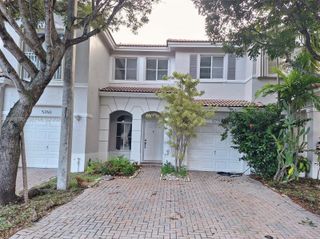 5770 NW 113th Place 0, Doral, FL 33178