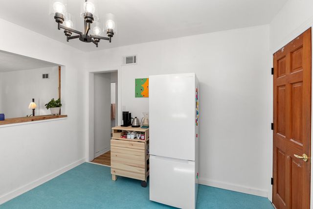 525 W 22nd Street, Holland, MI 49423