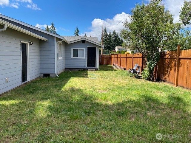 416 Mckenzie Avenue SW, Yelm, WA 98597