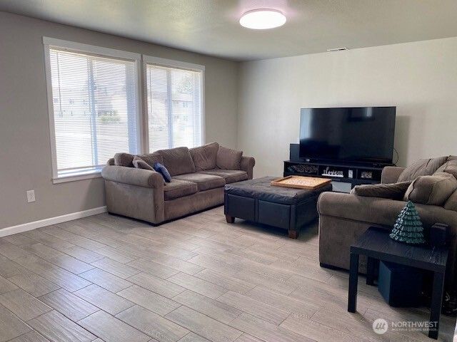 416 Mckenzie Avenue SW, Yelm, WA 98597