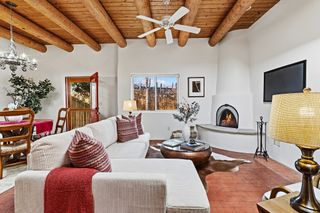 332 Urioste, Santa Fe, NM 87501