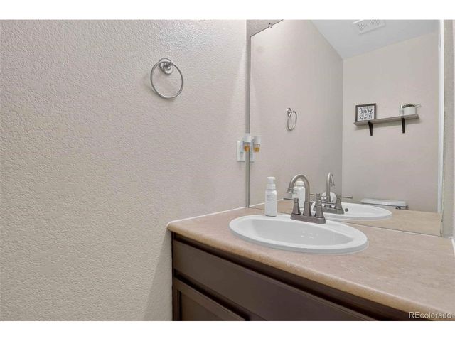 26010 E Byers Pl, Aurora, CO 80018