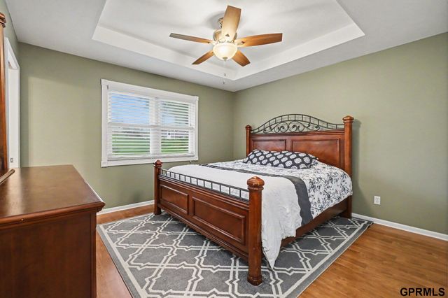 1005 Overland Trail, Papillion, NE 68046