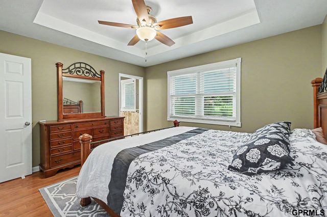 1005 Overland Trail, Papillion, NE 68046