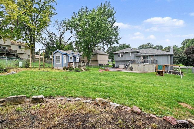 1005 Overland Trail, Papillion, NE 68046
