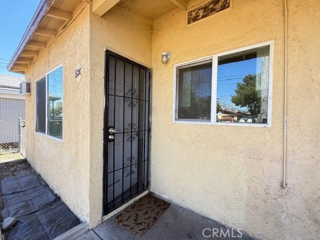 818 E C St, Colton, CA 92324