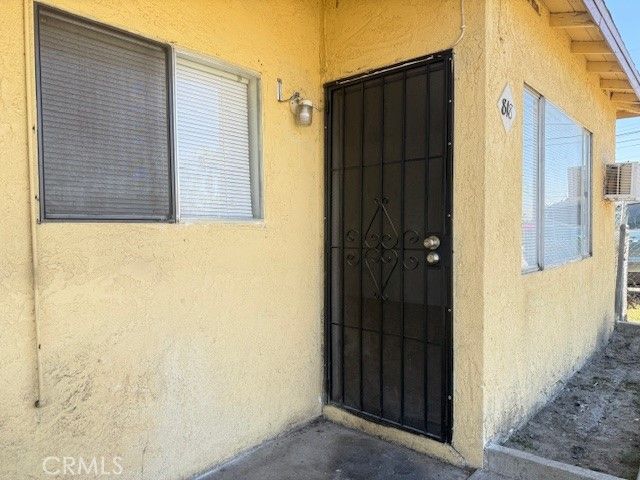 818 E C St, Colton, CA 92324