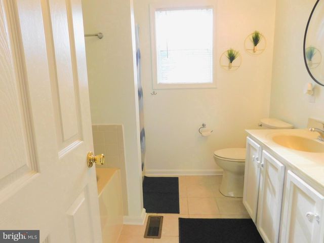 545 KENAN ST, Taneytown, MD 21787