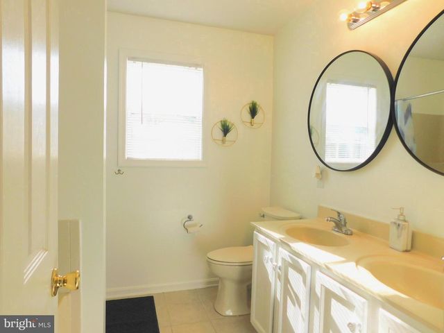 545 KENAN ST, Taneytown, MD 21787