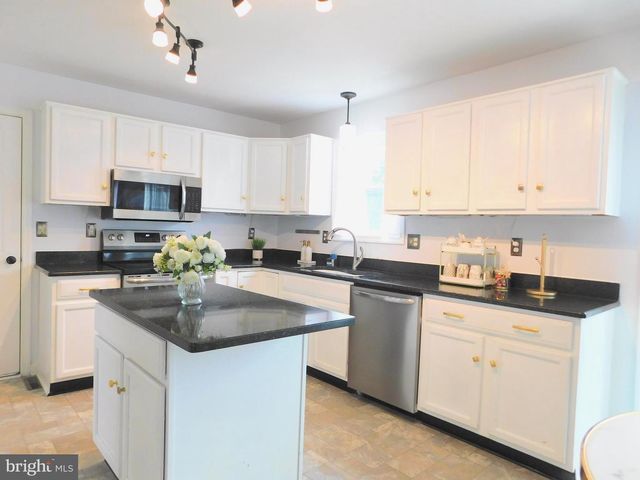 545 KENAN ST, Taneytown, MD 21787