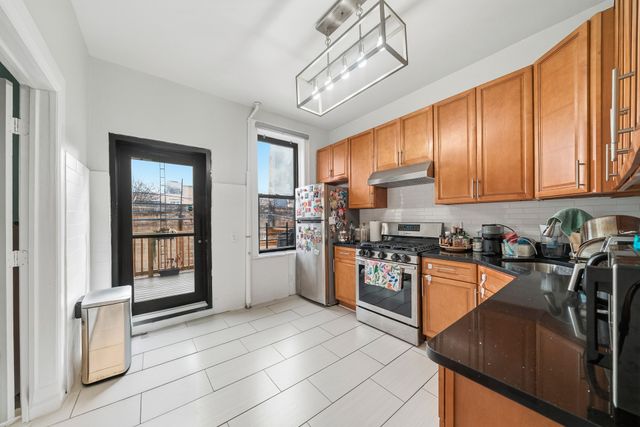 35-33 34th Street, New York City, NY 11106