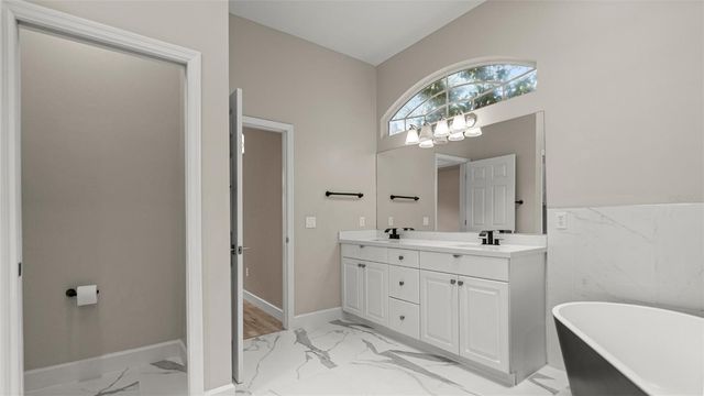 9428 SW 39TH AVENUE, Gainesville, FL 32608