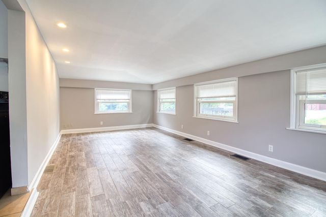 153 Waits Avenue, Cincinnati, OH 45230