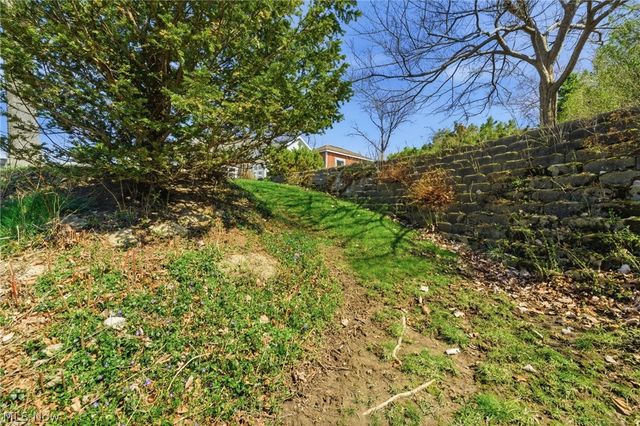 29319 Cresthaven Drive, Willowick, OH 44095