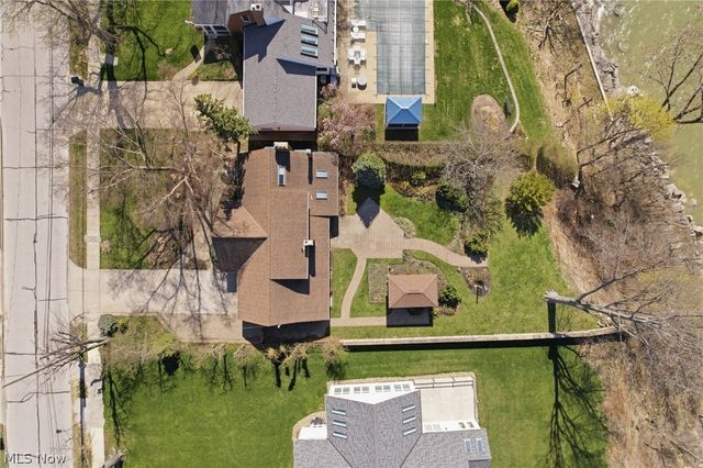 29319 Cresthaven Drive, Willowick, OH 44095