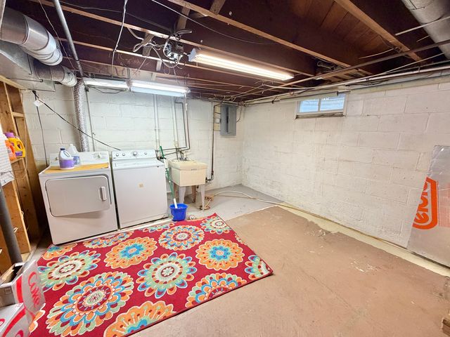 2939 Cannon Street, Rockford, IL 61109