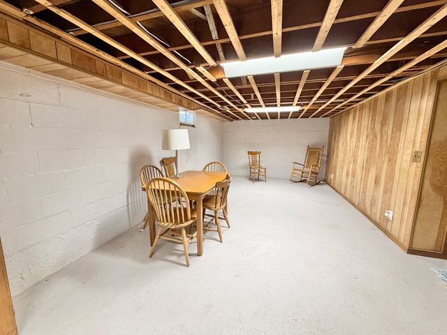 2939 Cannon Street, Rockford, IL 61109