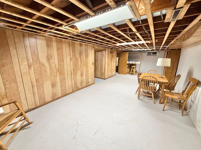 2939 Cannon Street, Rockford, IL 61109