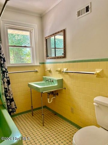 1606 West Road, Kinston, NC 28501