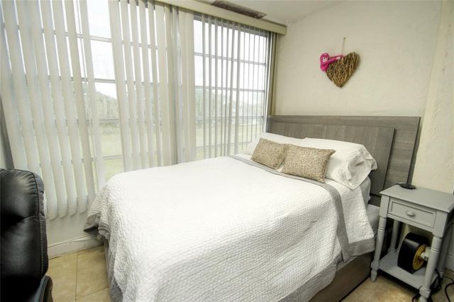 8401 LAGOS DE CAMPO Boulevard 306V, Tamarac, FL 33321