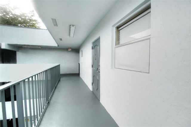 8401 LAGOS DE CAMPO Boulevard 306V, Tamarac, FL 33321