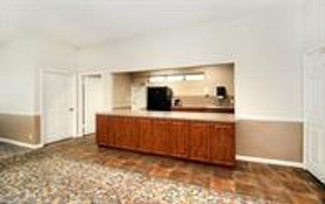 8401 LAGOS DE CAMPO Boulevard 306V, Tamarac, FL 33321
