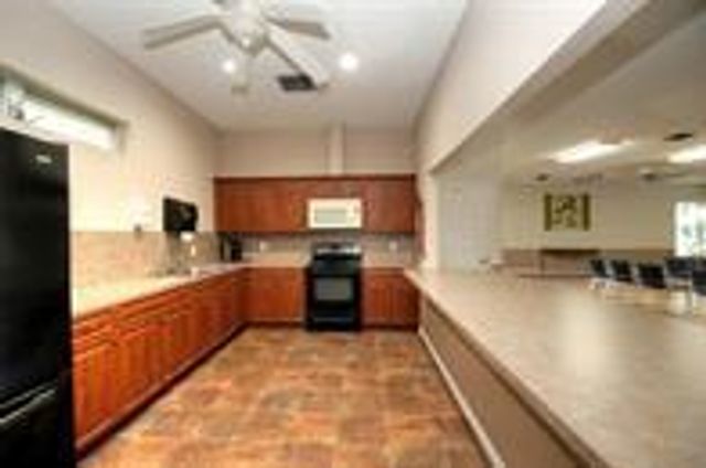 8401 LAGOS DE CAMPO Boulevard 306V, Tamarac, FL 33321