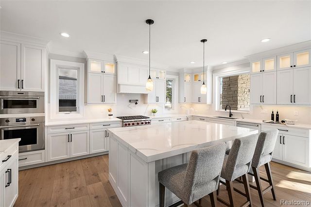 2182 Buckingham Avenue, Birmingham, MI 48009