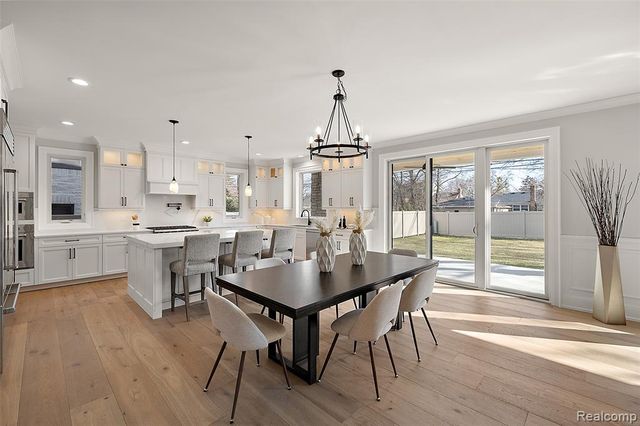 2182 Buckingham Avenue, Birmingham, MI 48009