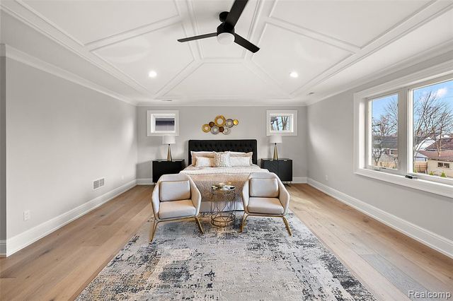 2182 Buckingham Avenue, Birmingham, MI 48009