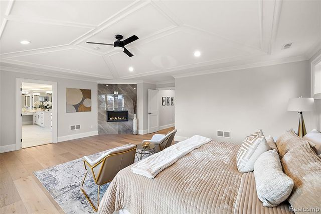 2182 Buckingham Avenue, Birmingham, MI 48009