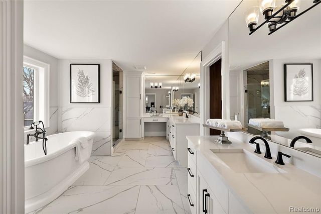 2182 Buckingham Avenue, Birmingham, MI 48009