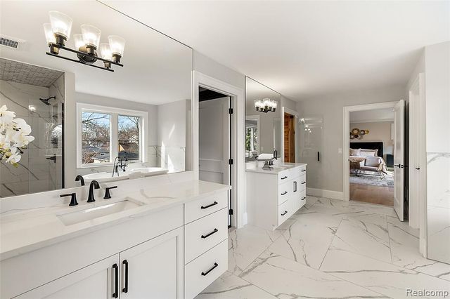 2182 Buckingham Avenue, Birmingham, MI 48009