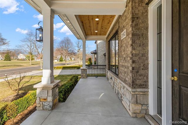 2182 Buckingham Avenue, Birmingham, MI 48009