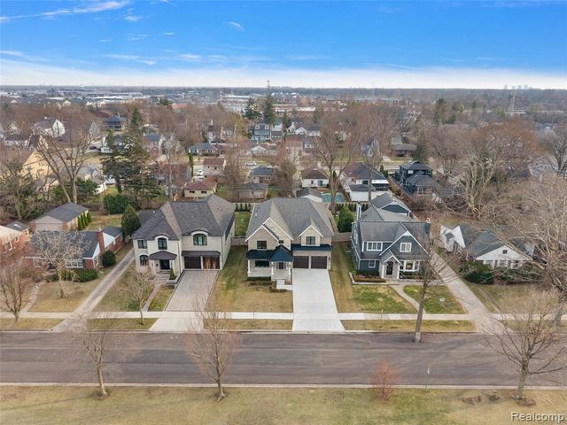 2182 Buckingham Avenue, Birmingham, MI 48009