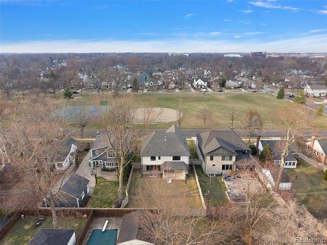 2182 Buckingham Avenue, Birmingham, MI 48009