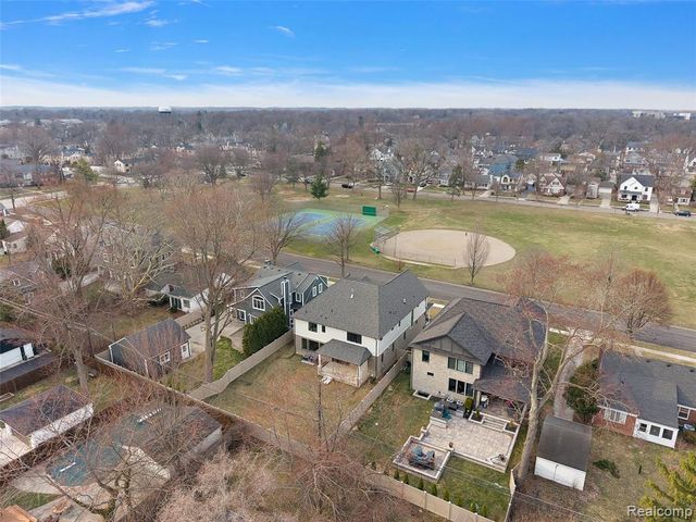 2182 Buckingham Avenue, Birmingham, MI 48009