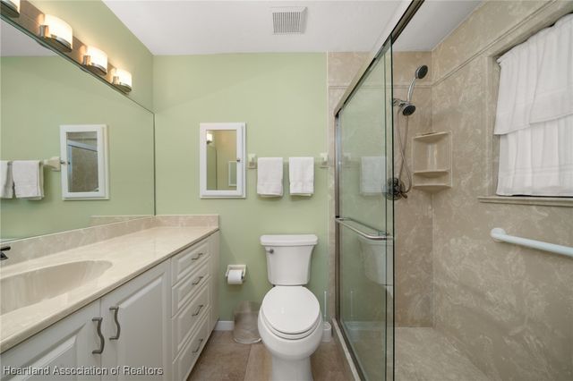 4 Rosewood Drive N, Lake Placid, FL 33852